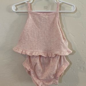NWT New WithTags. Baby Gap two piece pink set.